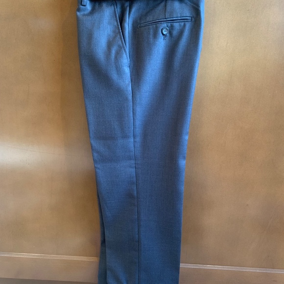 boys suit - Picture 2 of 4